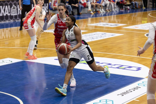 A végére nyílt ki az olló